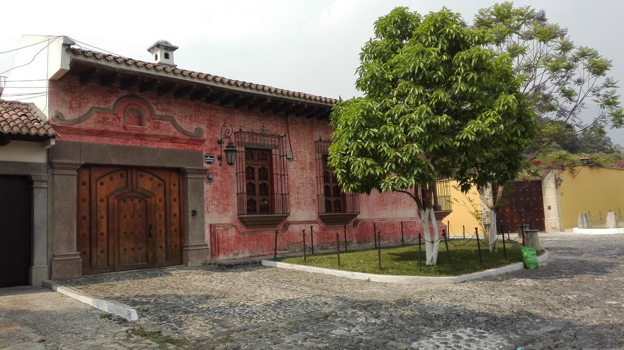 Bed and Breakfast La Casa De La Alameda Antigua Екстер'єр фото