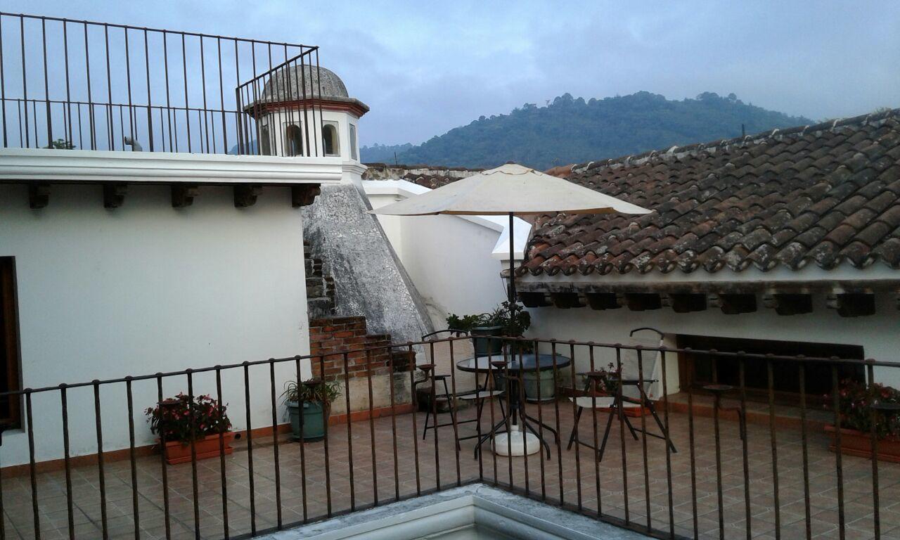 Bed and Breakfast La Casa De La Alameda Antigua Екстер'єр фото