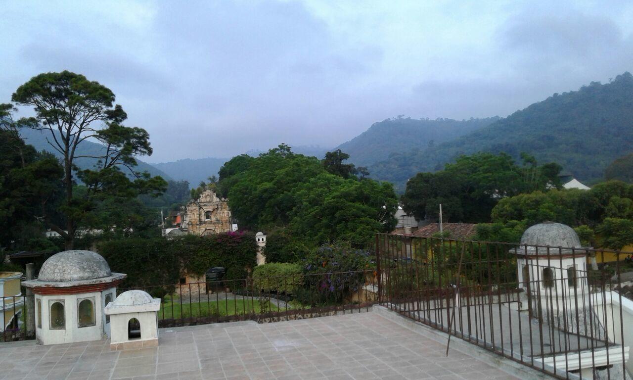 Bed and Breakfast La Casa De La Alameda Antigua Екстер'єр фото