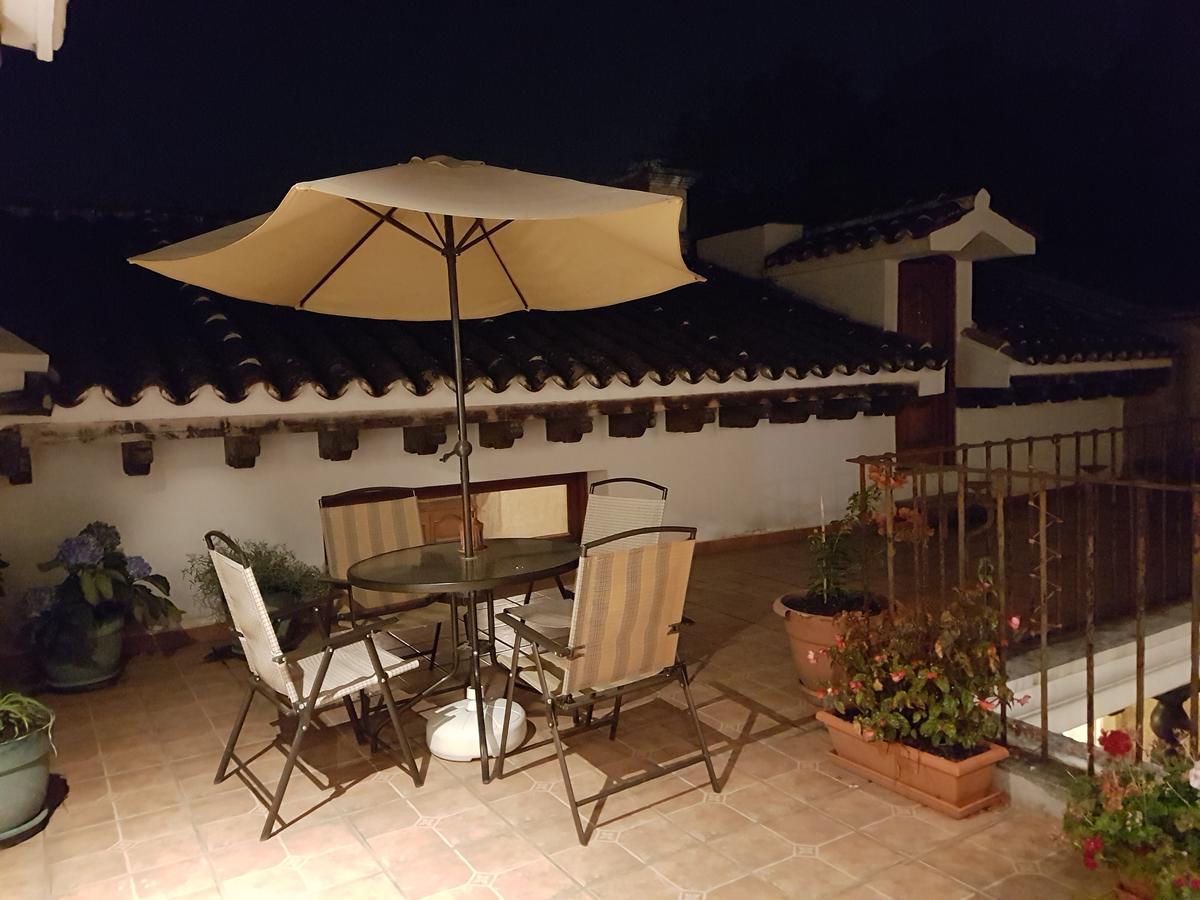 Bed and Breakfast La Casa De La Alameda Antigua Екстер'єр фото