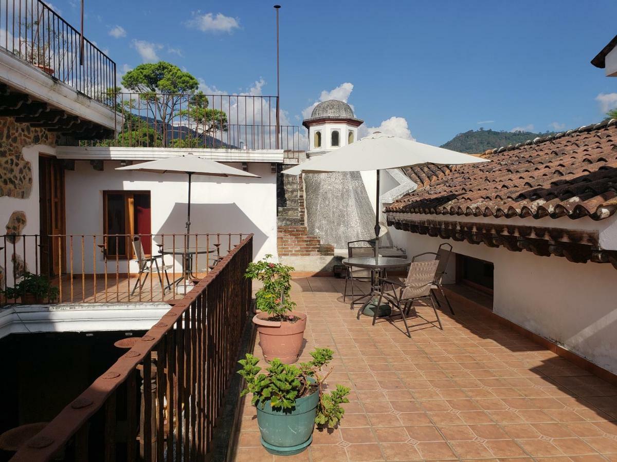 Bed and Breakfast La Casa De La Alameda Antigua Екстер'єр фото